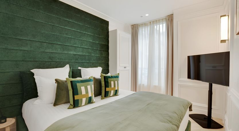 Photo of The Elegance of Opéra