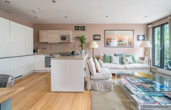 The Mariella Holiday Home