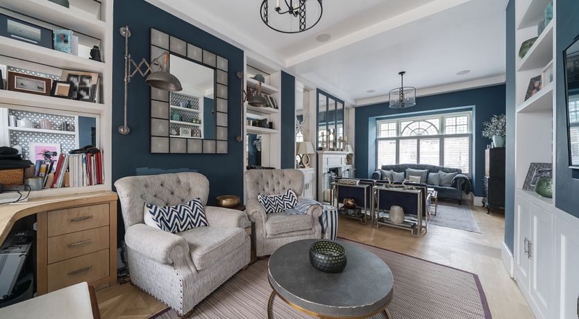 Photo of Apple Tree Air