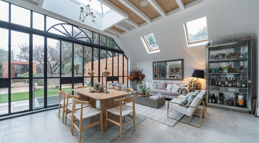 Photo of Apple Tree Air