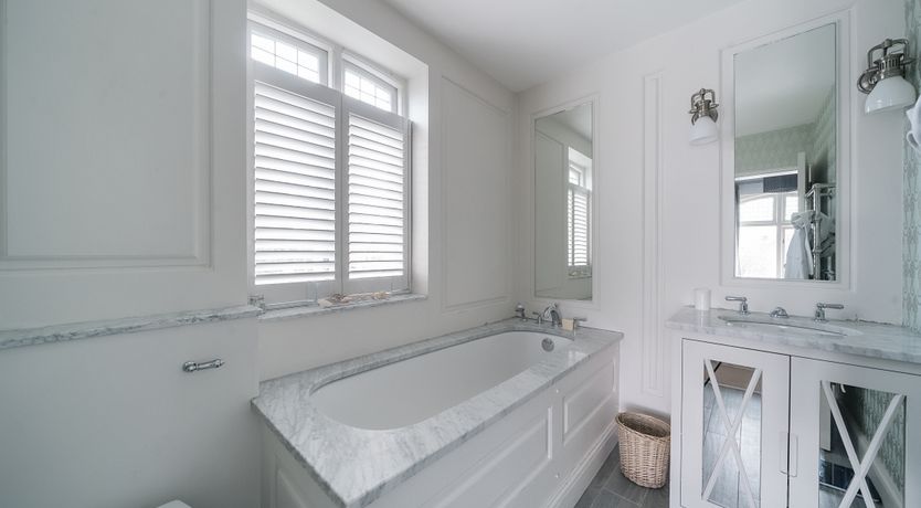 Photo of Apple Tree Air