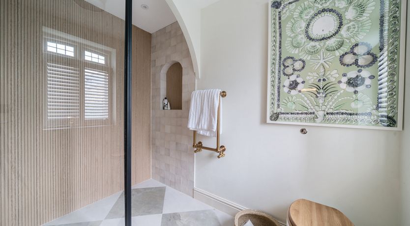 Photo of Apple Tree Air