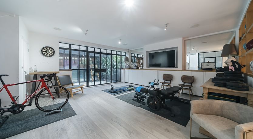 Photo of Apple Tree Air