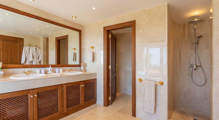 Photo of Shimmer Bay