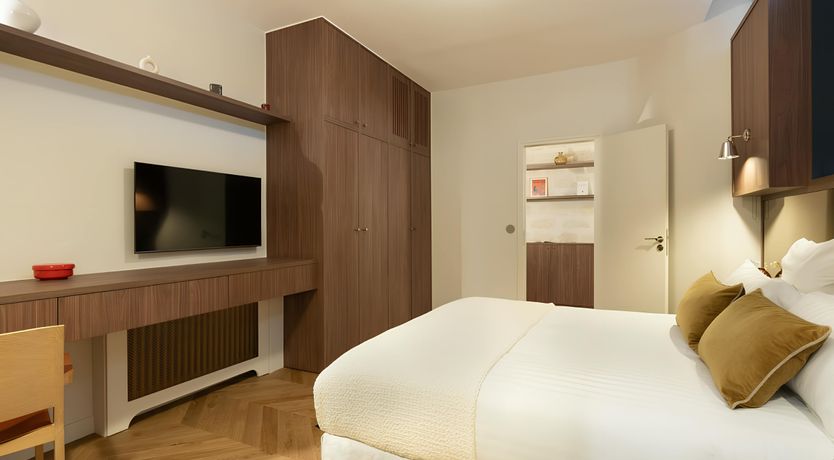 Photo of A Parisian Picture