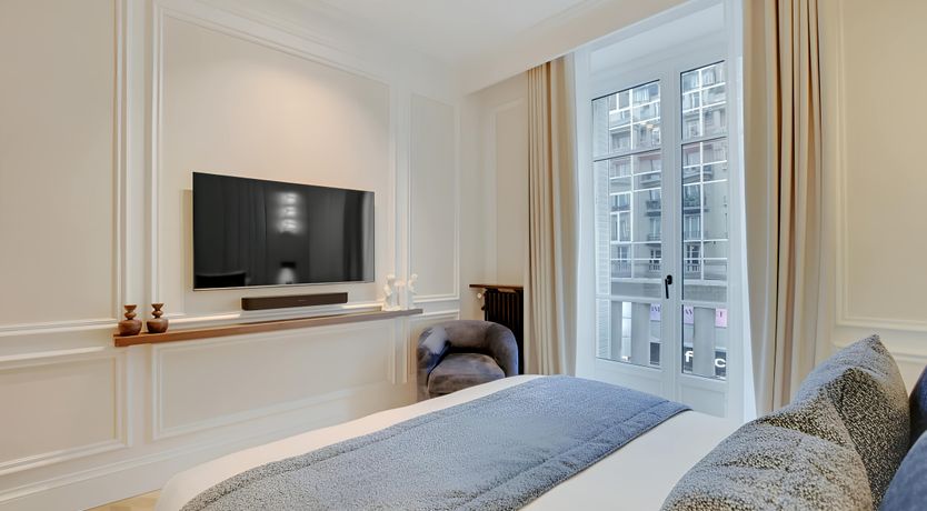 Photo of Paris Jewel