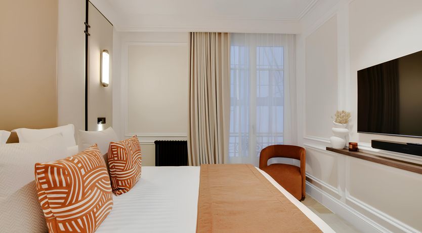 Photo of Paris Jewel