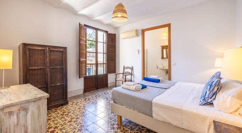 Photo of Tangerine & Turquoise