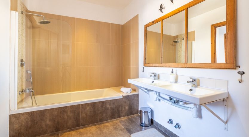 Photo of Tangerine & Turquoise