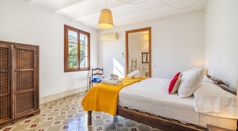 Photo of Tangerine & Turquoise