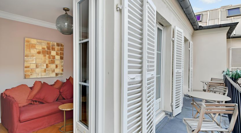 Photo of Wine & Gold