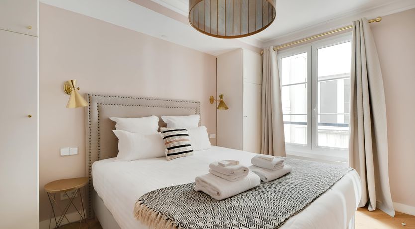 Photo of Wine & Gold