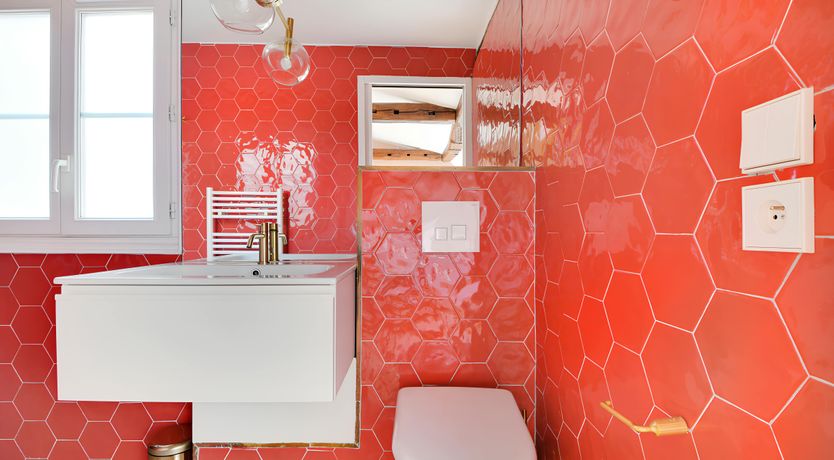 Photo of Wine & Gold