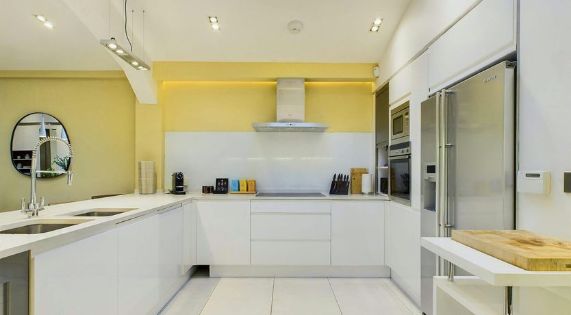 Photo of Belsize Breeze