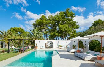 Ibiza Sea Breeze Holiday Home