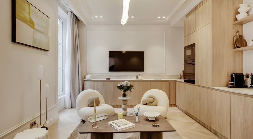 Photo of Parisian Scene