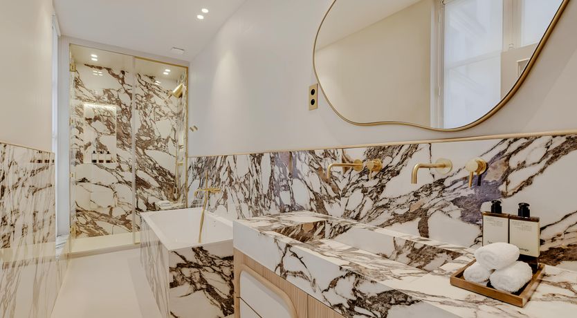 Photo of Parisian Scene