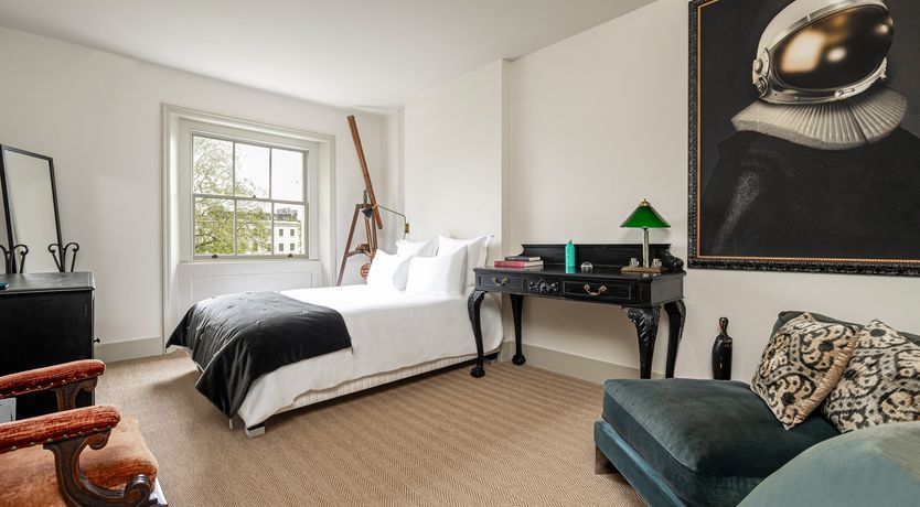 Photo of The Artist Dreams