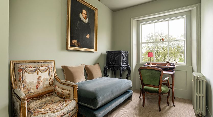 Photo of The Artist Dreams