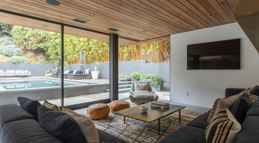 Photo of Laurel Luxe