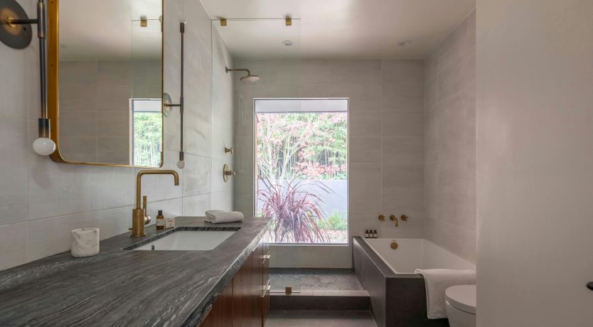 Photo of Laurel Luxe