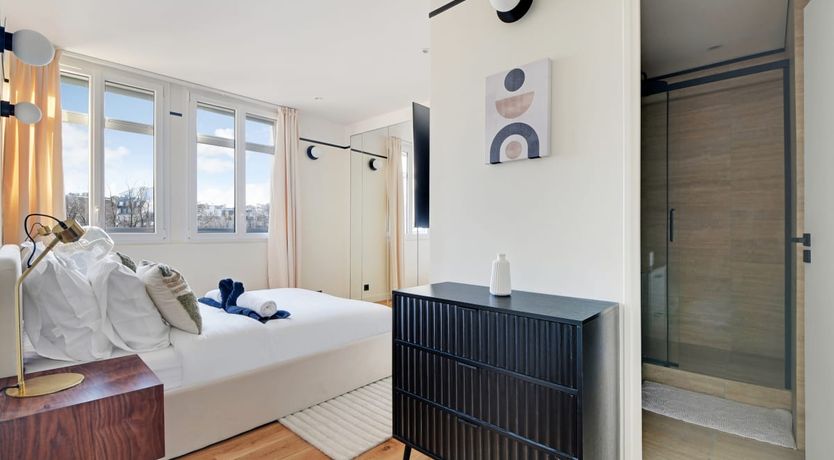 Photo of Pearl & Amber