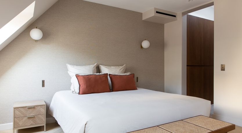 Photo of A Parisian Portrait