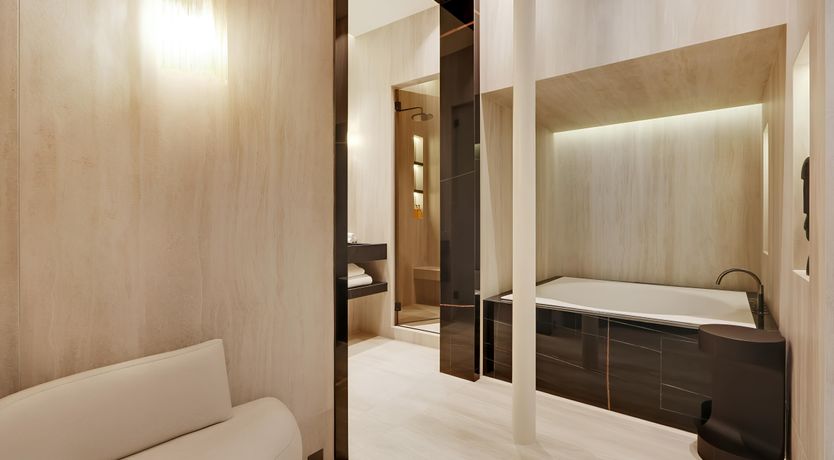 Photo of The Haussmannian