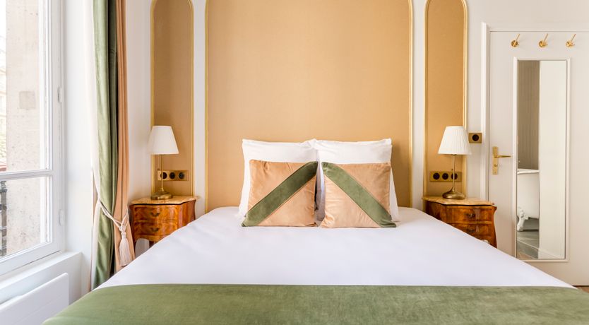 Photo of Chandelier Glamour