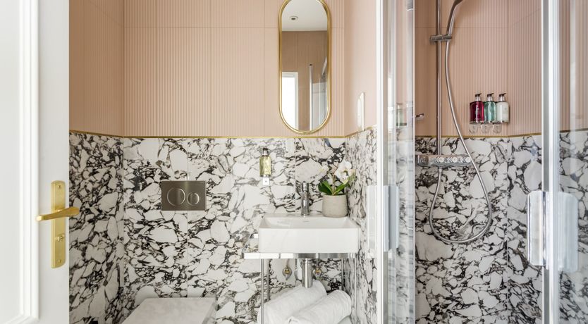 Photo of Chandelier Glamour