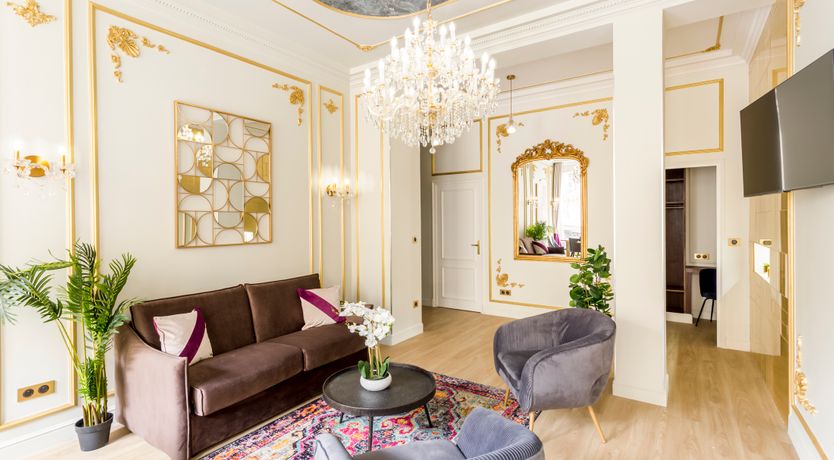 Photo of Chandelier Glamour