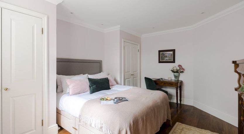 Photo of Zodiac Court