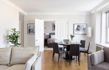 Durward Charm Holiday Home