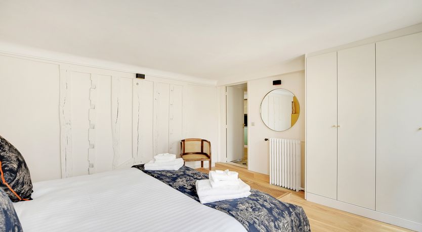 Photo of Almond Cream