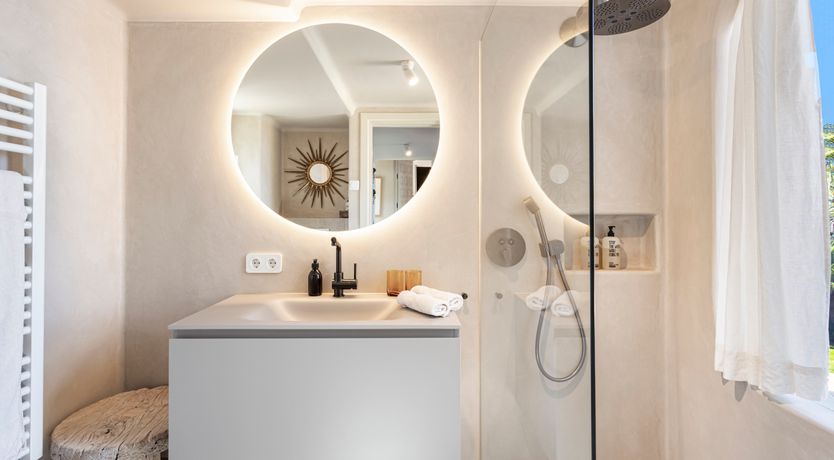 Photo of White Tides