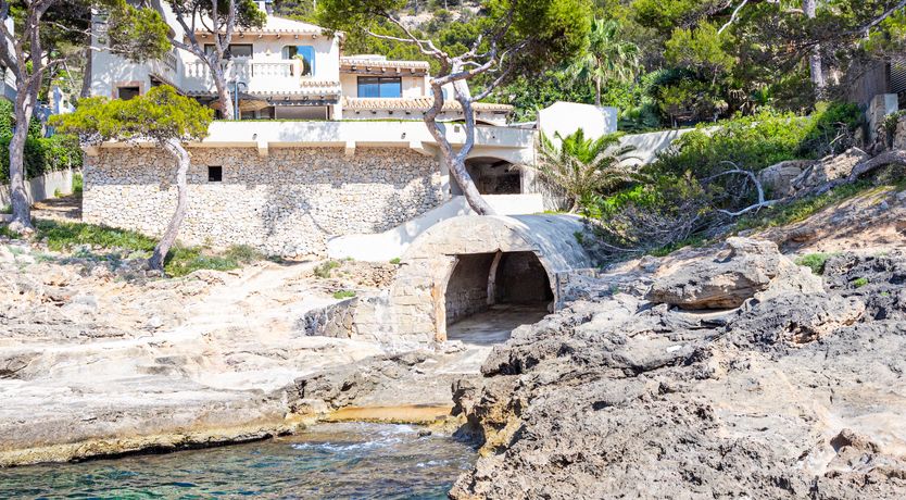 Photo of White Tides