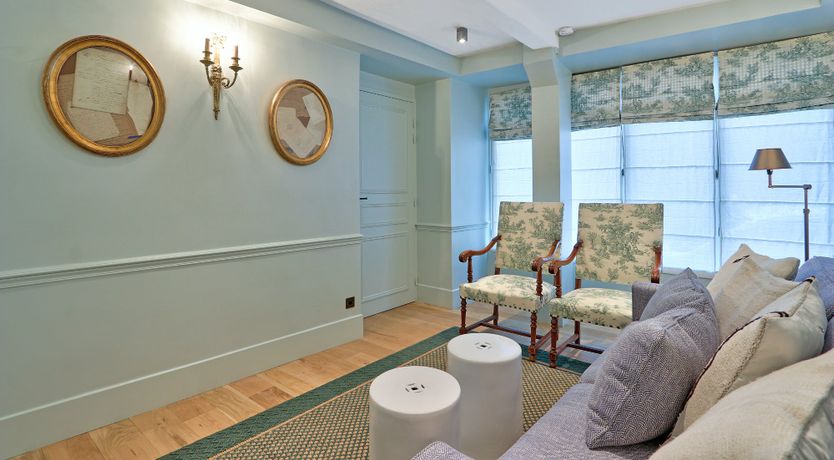 Photo of La Favorite