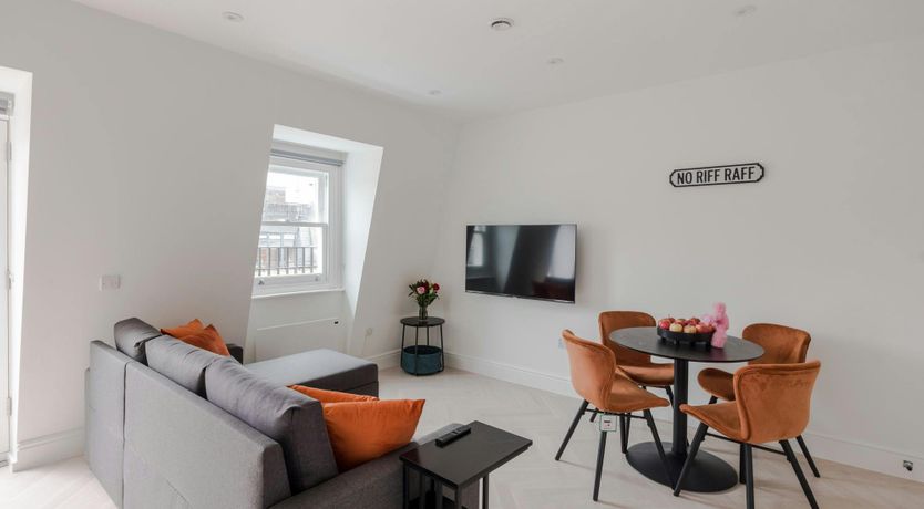 Photo of Fitzrovia Chic