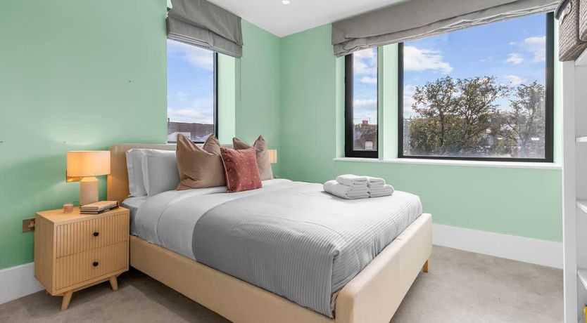 Photo of Clapham Moon