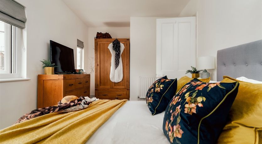 Photo of Bucket & Spade