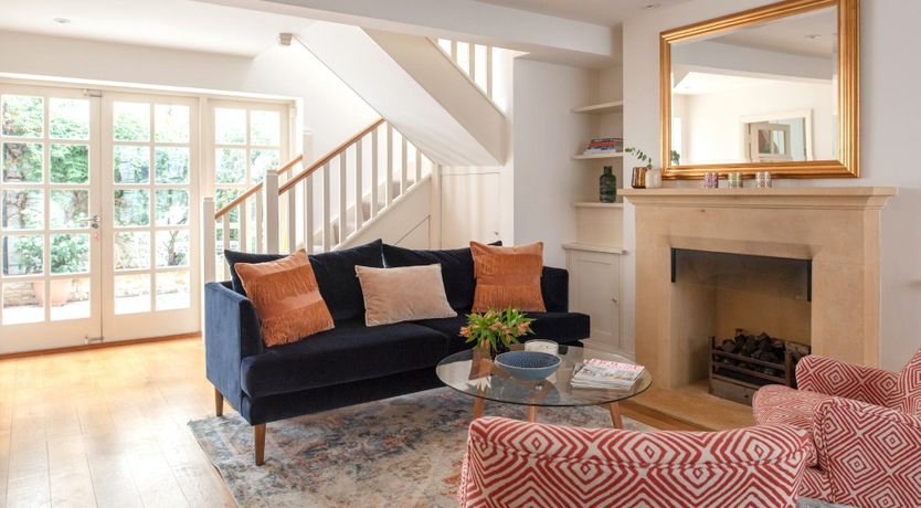 Photo of English Manner