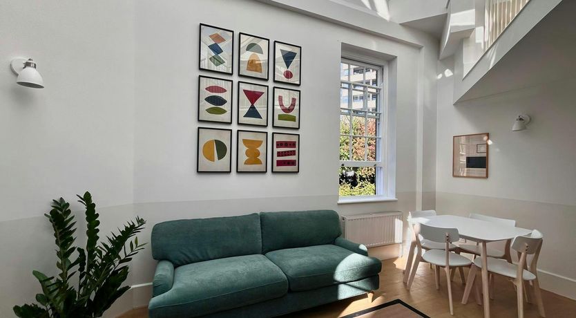 Photo of Greenhouse Light