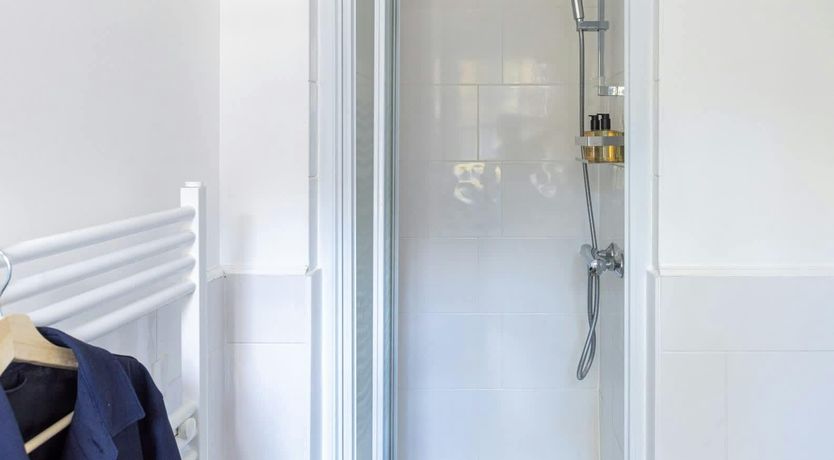 Photo of Greenhouse Light