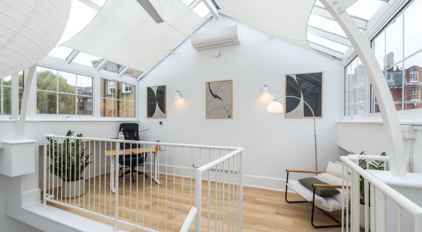 Photo of Greenhouse Light