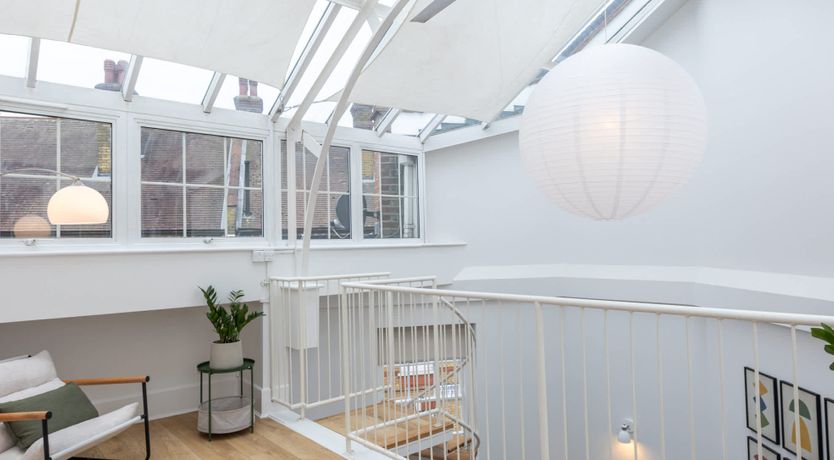 Photo of Greenhouse Light