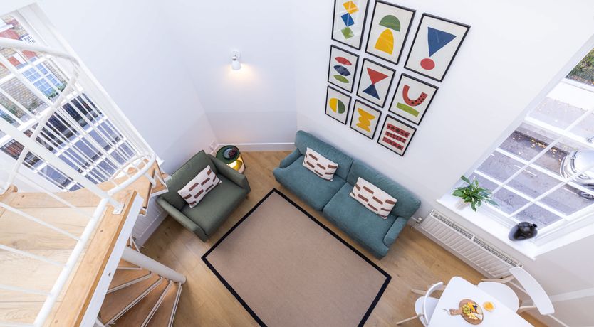 Photo of Greenhouse Light