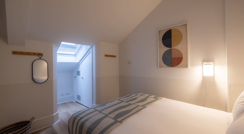 Photo of Greenhouse Light