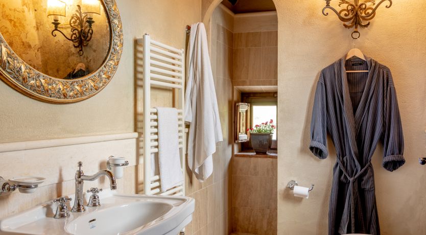 Photo of Bucine Bliss