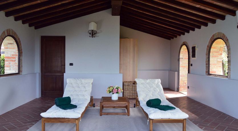 Photo of Bucine Bliss