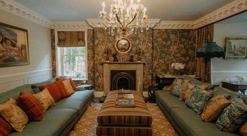 Photo of The Cheshire Set